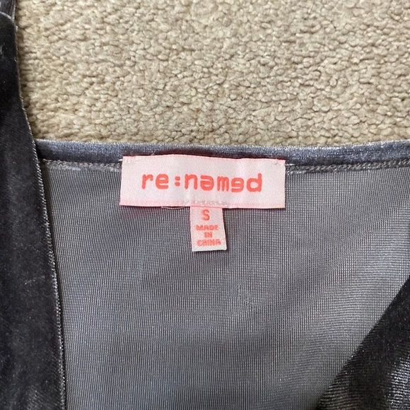 Re:Named Dark Grey Velour Wrap Spaghetti Strap Mini Dress Size S - Picture 2 of 3